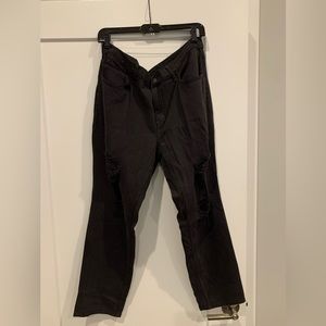 Black distressed boyfriend jean w32